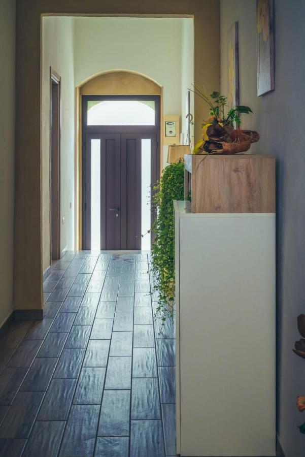 Вилла La Casa Di Tina Canicattini Bagni Экстерьер фото