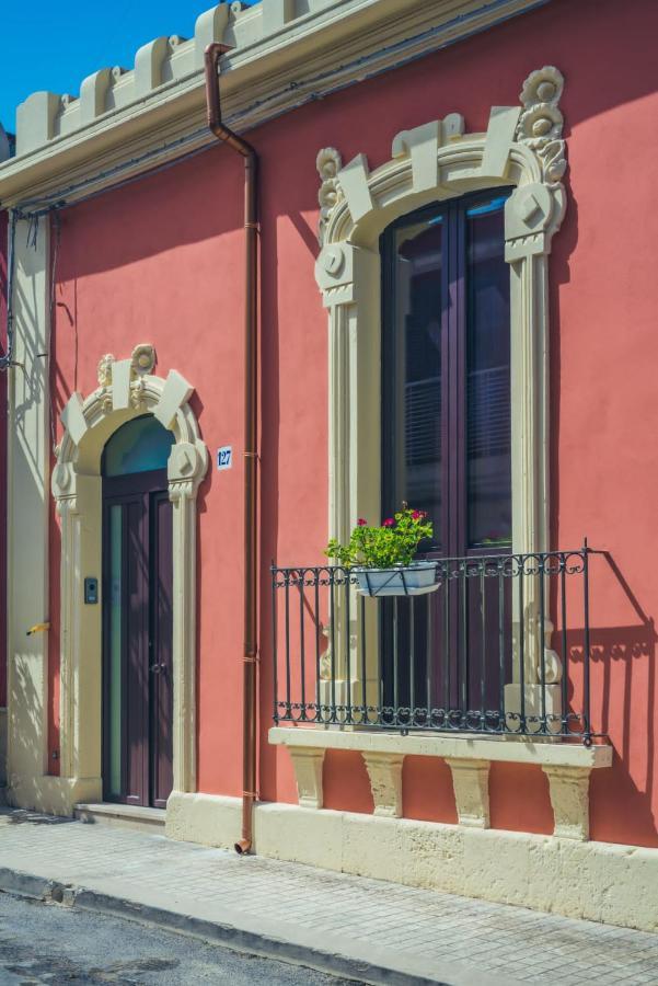 Вилла La Casa Di Tina Canicattini Bagni Экстерьер фото